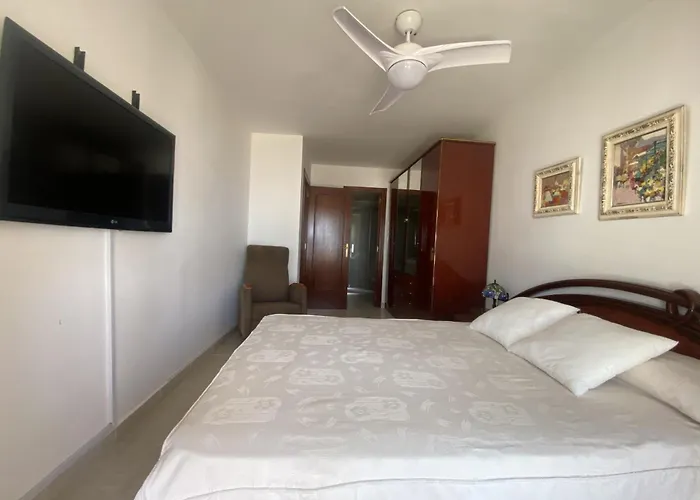 R151 Beachfront In Calafell