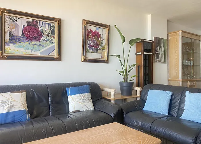 R151 Beachfront In Calafell