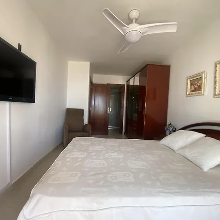 R151 Beachfront In Calafell