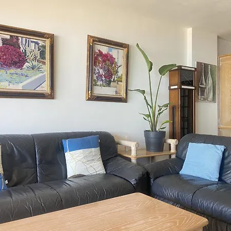 R151 Beachfront In Calafell