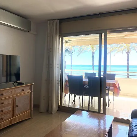 R151 Beachfront In Apartment Calafell