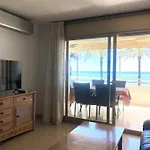 R151 Beachfront In Apartment Calafell