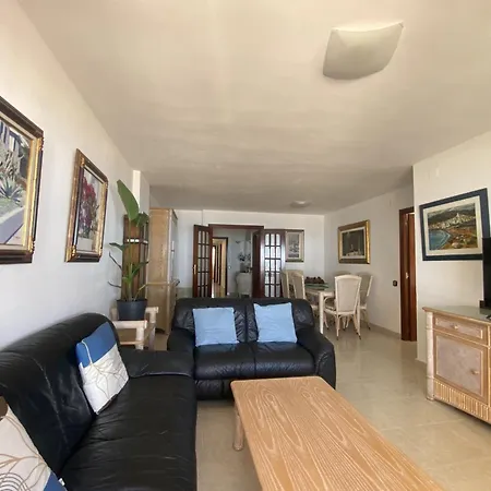 R151 Beachfront In Apartamento Calafell