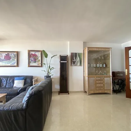R151 Beachfront In Apartamento *