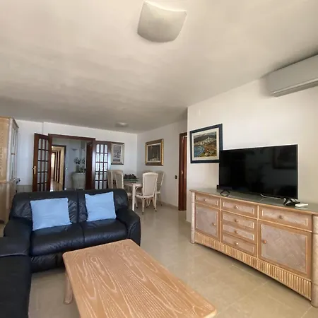 Apartamento R151 Beachfront In *